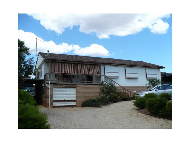 3 Farrer Street, Cowra NSW 2794