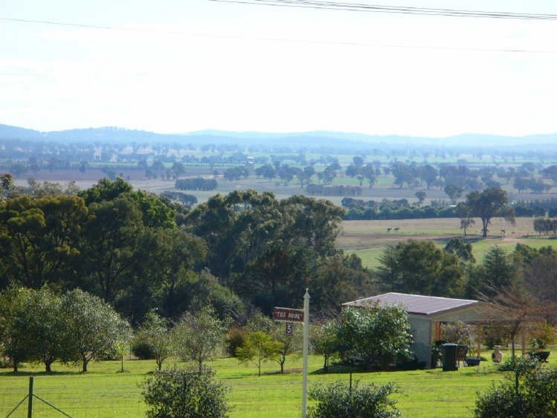 6 Gower Hardy Circuit, Cowra NSW 2794