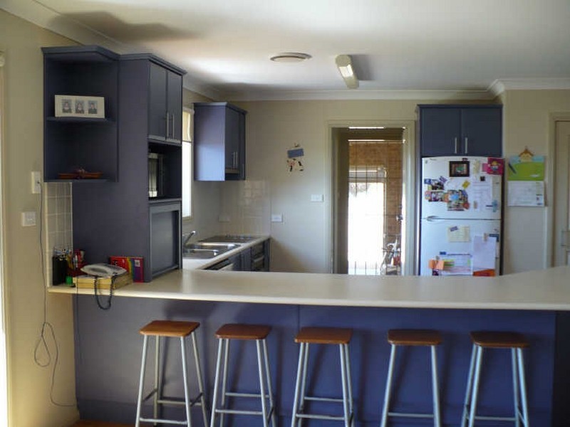8 River Park Road, Cowra NSW 2794