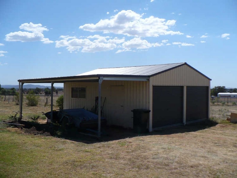 8 River Park Road, Cowra NSW 2794