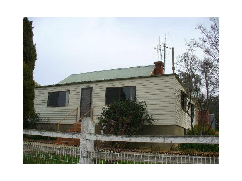15 Binni Street, Cowra NSW 2794