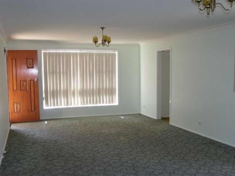 35 Macassar Street, Cowra NSW 2794
