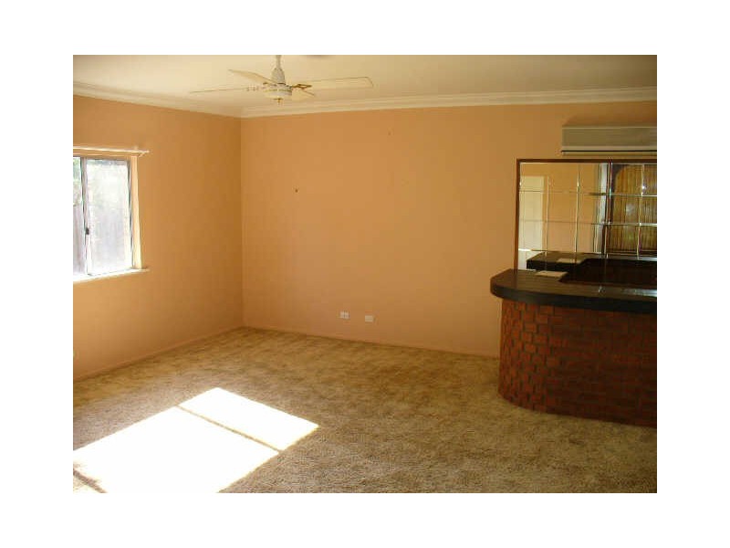 27 Watt Street, Cowra NSW 2794