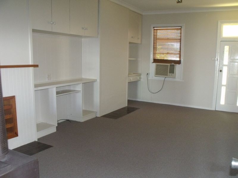 9 Kite Street, Cowra NSW 2794