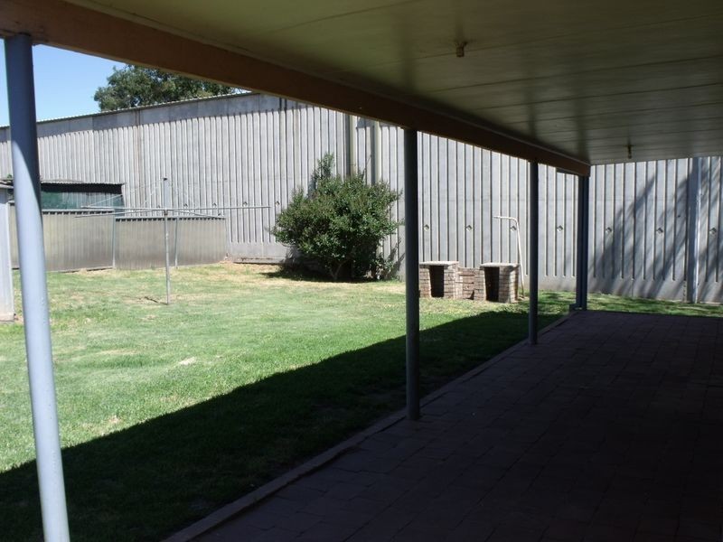 9 Kite Street, Cowra NSW 2794