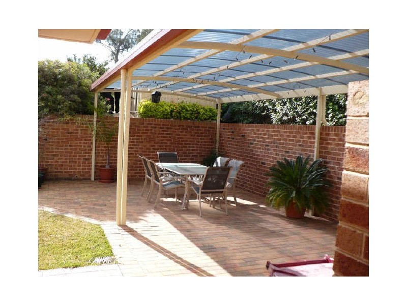 10 Banksia Close, Cowra NSW 2794