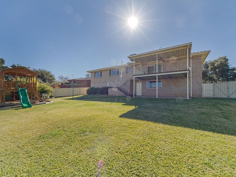 4 Taronga Drive, Cowra NSW 2794