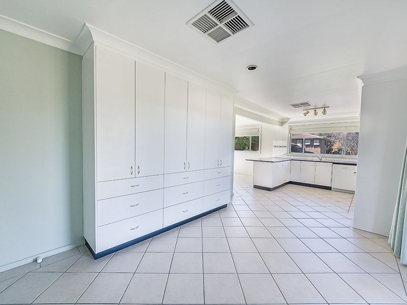 4 Taronga Drive, Cowra NSW 2794