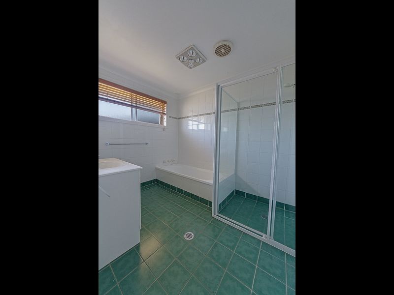 4 Taronga Drive, Cowra NSW 2794