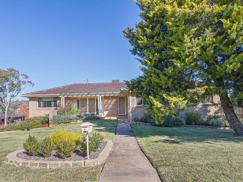 4 Taronga Drive, Cowra NSW 2794