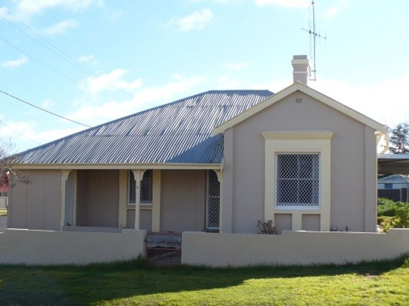 18 Parkes Street, Cowra NSW 2794