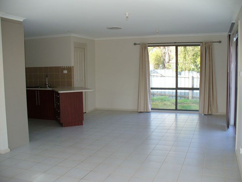 7 Myall Street, Cowra NSW 2794