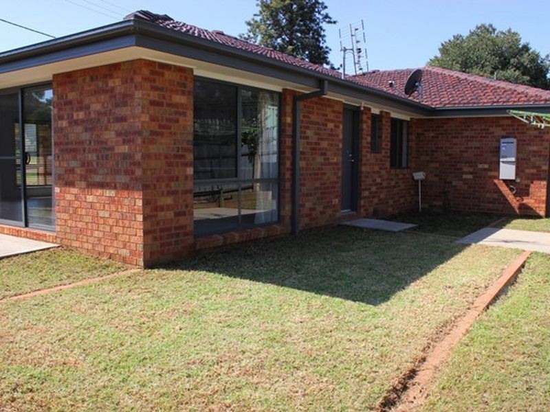 7 Myall Street, Cowra NSW 2794