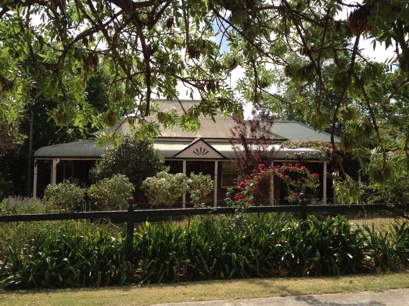 16 Binni Creek Road, Cowra NSW 2794