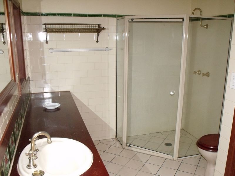 16 Binni Creek Road, Cowra NSW 2794