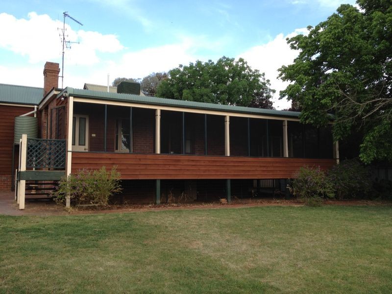 16 Binni Creek Road, Cowra NSW 2794