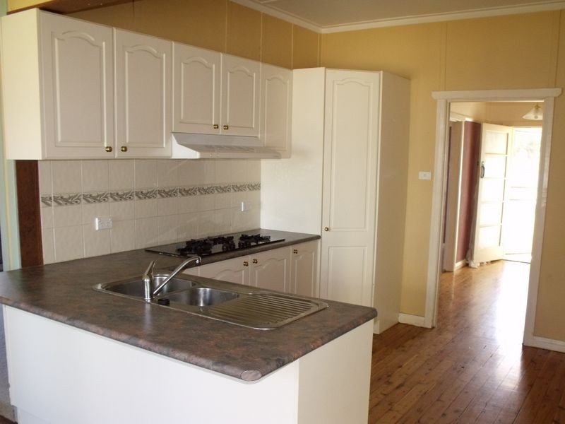 23 Macassar Street, Cowra NSW 2794