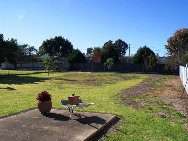 35 Watt Street, Cowra NSW 2794