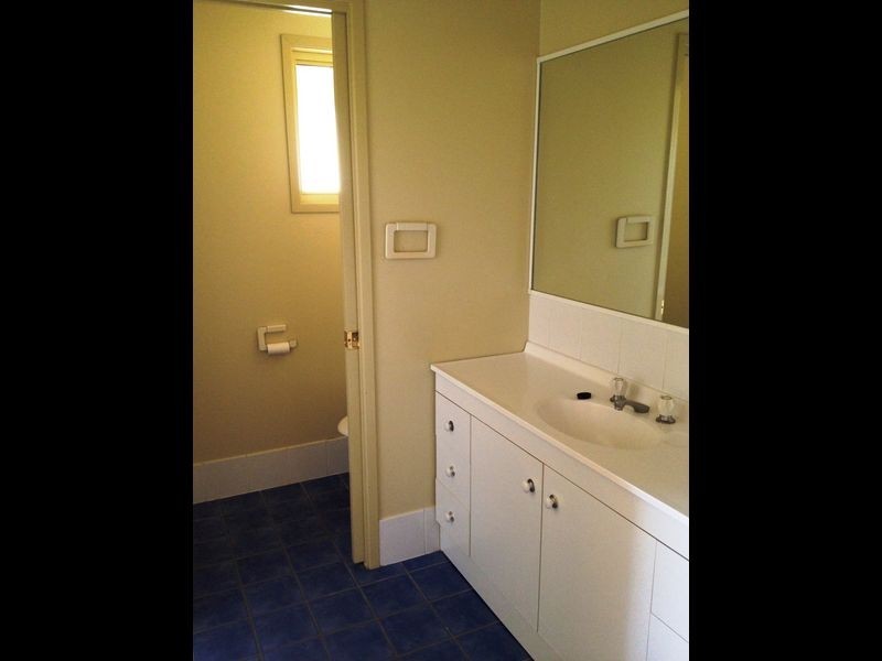 4 River Park Road, Cowra NSW 2794