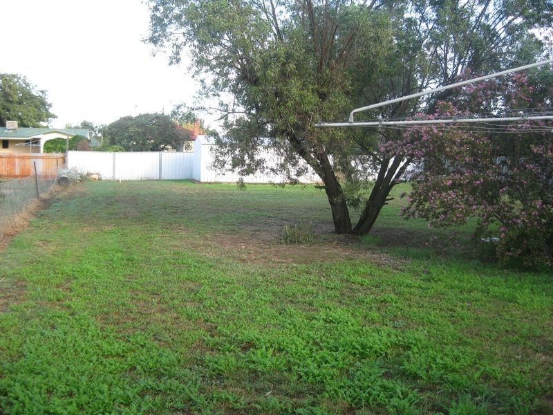 24 Watt Street, Cowra NSW 2794