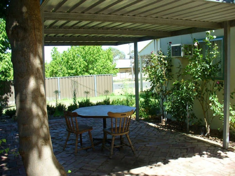 94 Fitzroy Street, Cowra NSW 2794