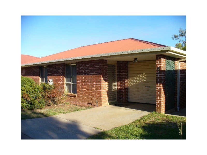 2/51 Wellington Street, Cowra NSW 2794