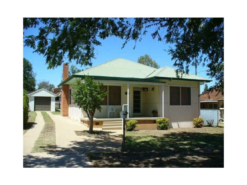 3 Courallie Street, Cowra NSW 2794