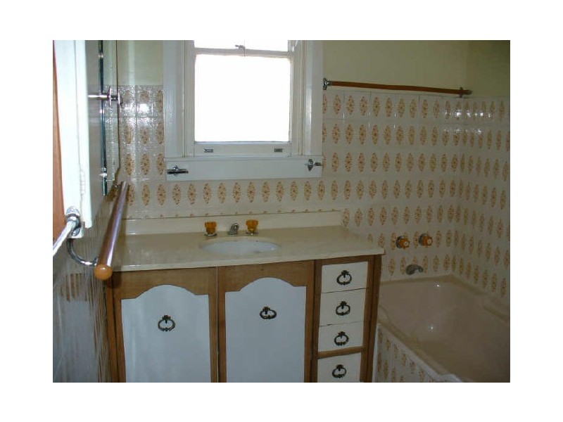 3 Courallie Street, Cowra NSW 2794