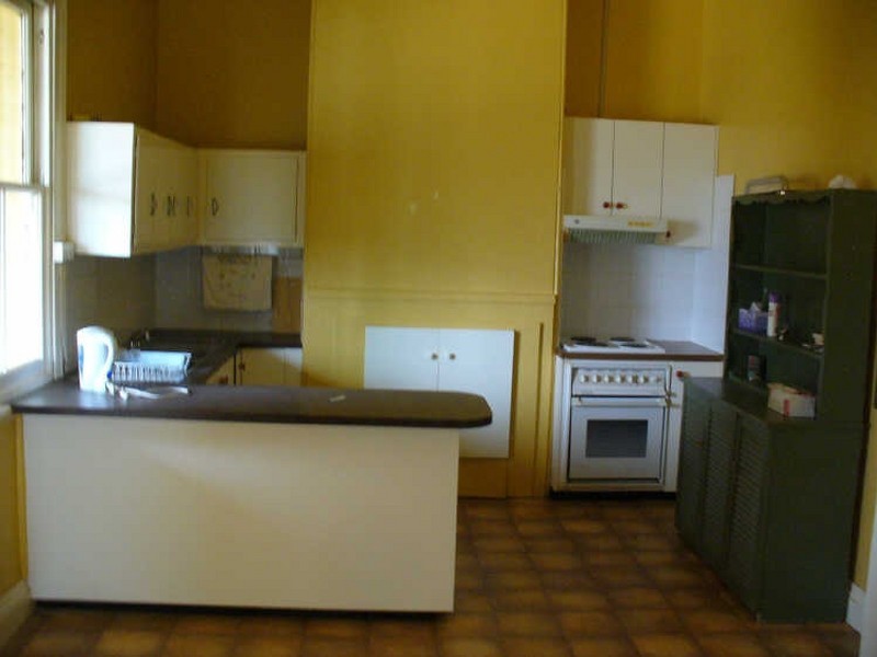 6 Brougham Street, Cowra NSW 2794