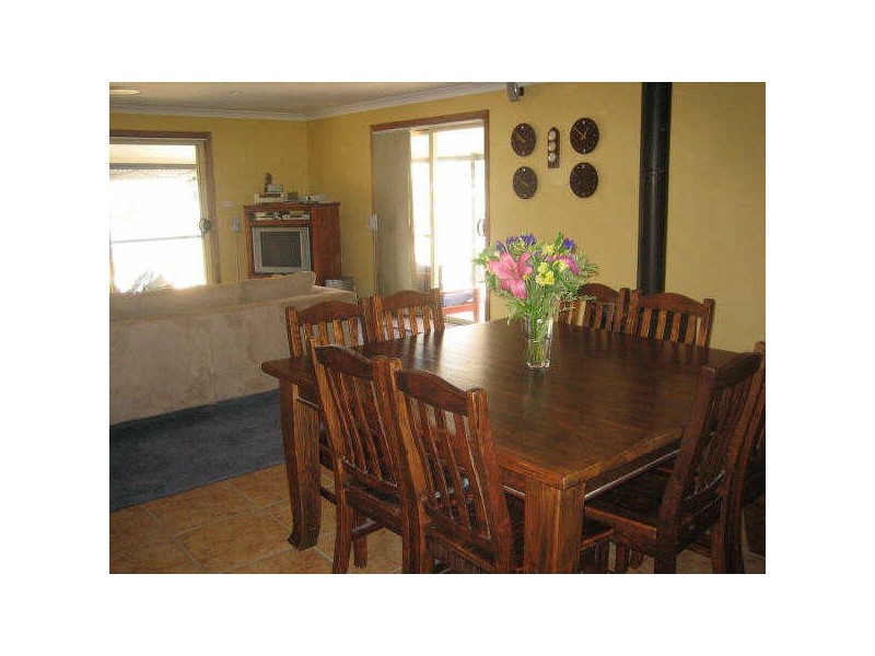 17 River Park Road, Cowra NSW 2794
