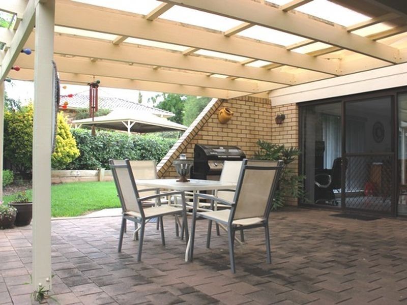 11 Appian Way, Cowra NSW 2794