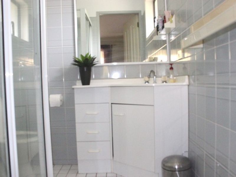 11 Appian Way, Cowra NSW 2794