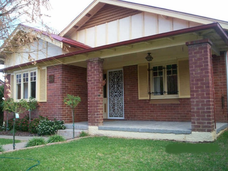 12 Vaux Lane, Cowra NSW 2794