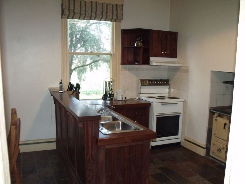 South Street  Horten Park, Woodstock NSW 2793