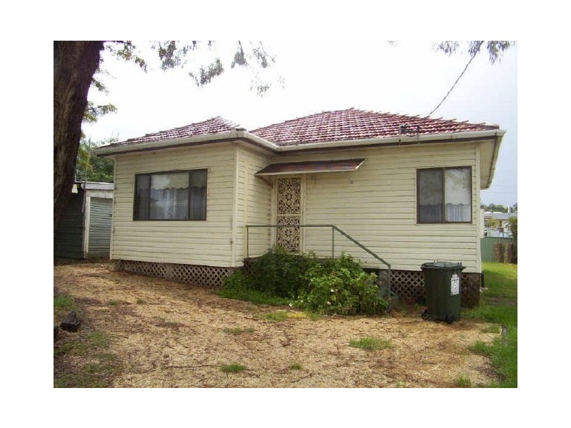 11 Kite Street, Cowra NSW 2794