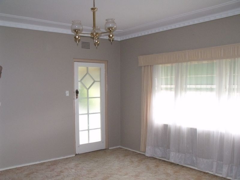 6 Liverpool Street, Cowra NSW 2794