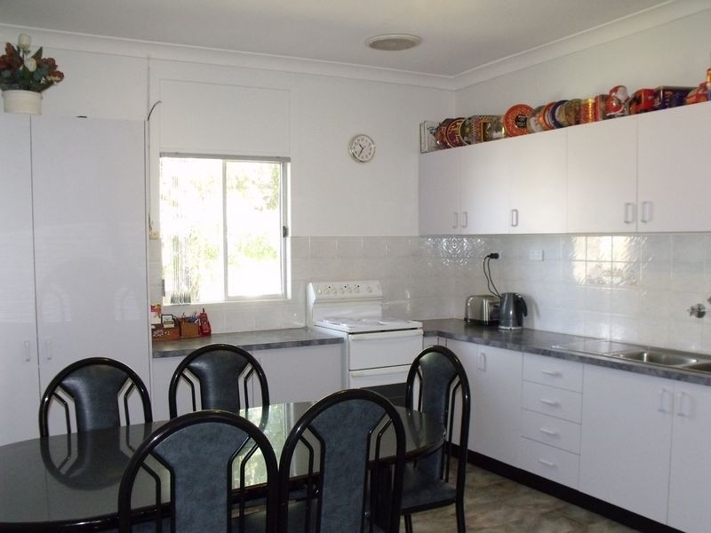 6 Courallie Street, Cowra NSW 2794