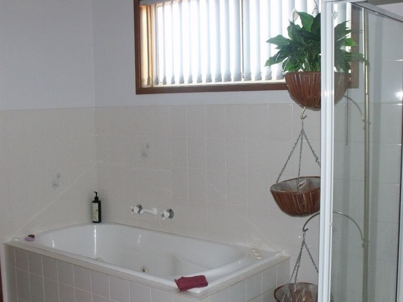 26 Evans Street, Cowra NSW 2794