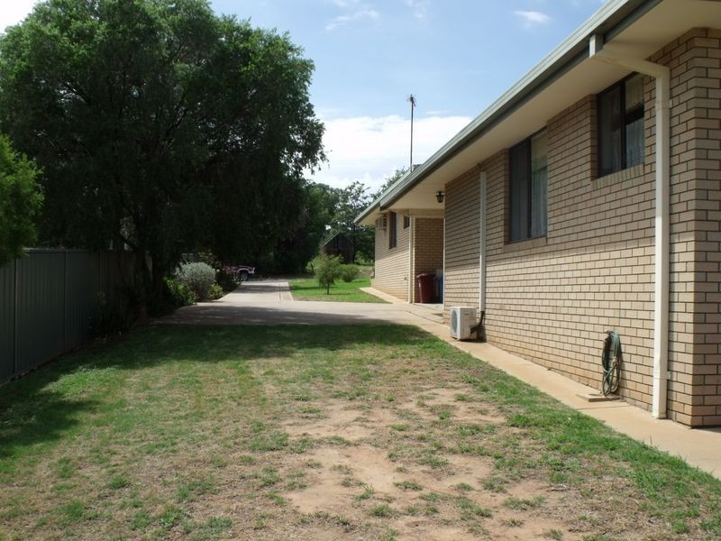 16 Bligh Street, Cowra NSW 2794