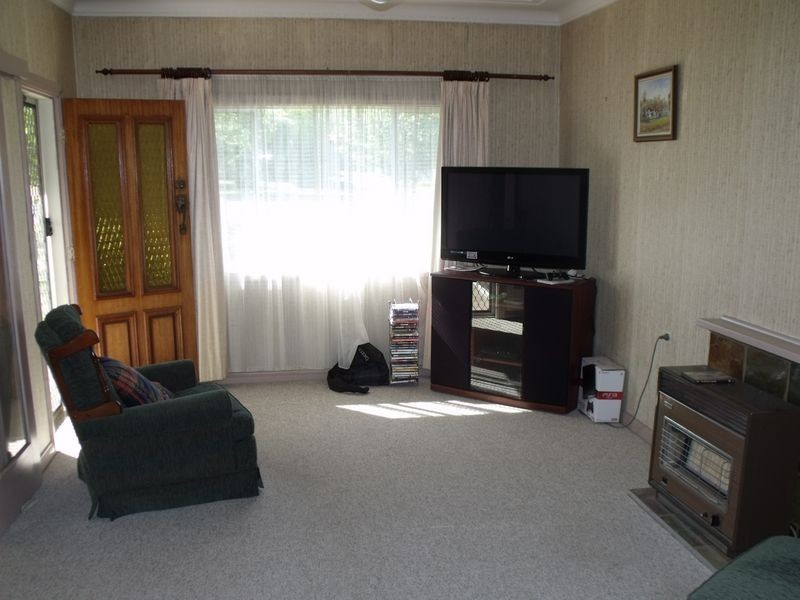86 Lachlan Street, Cowra NSW 2794