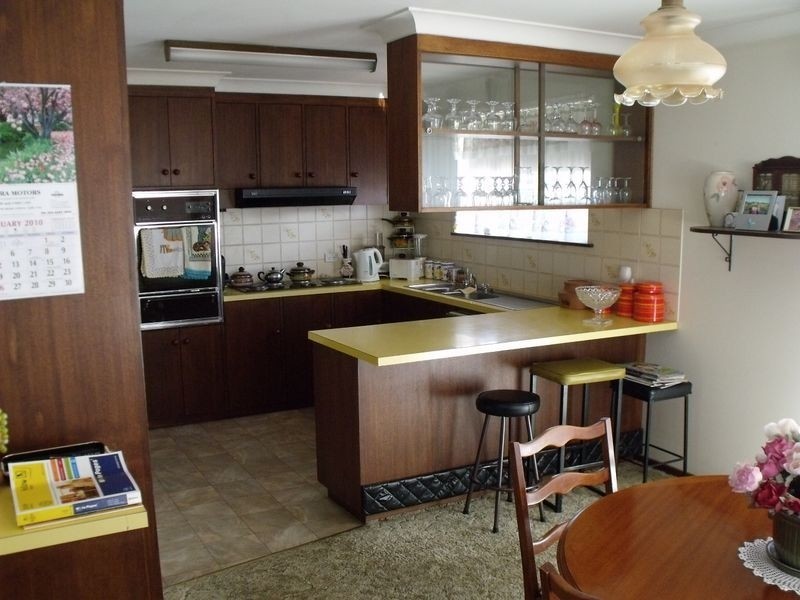 4 Lowan Place, Cowra NSW 2794