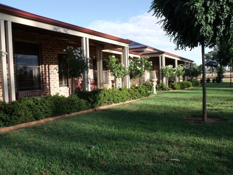 169 Camp Road, Cowra NSW 2794