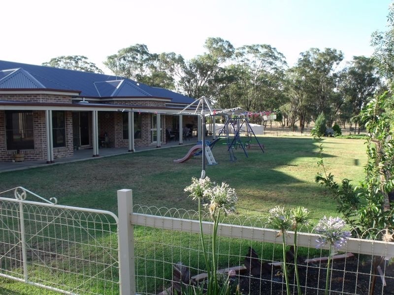 169 Camp Road, Cowra NSW 2794