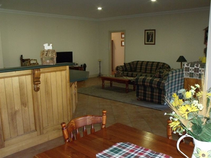 169 Camp Road, Cowra NSW 2794