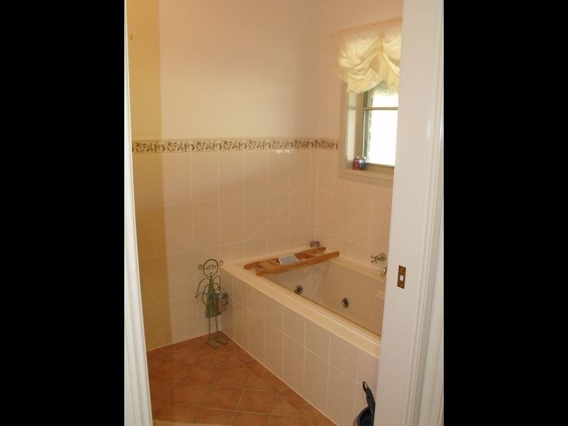 169 Camp Road, Cowra NSW 2794