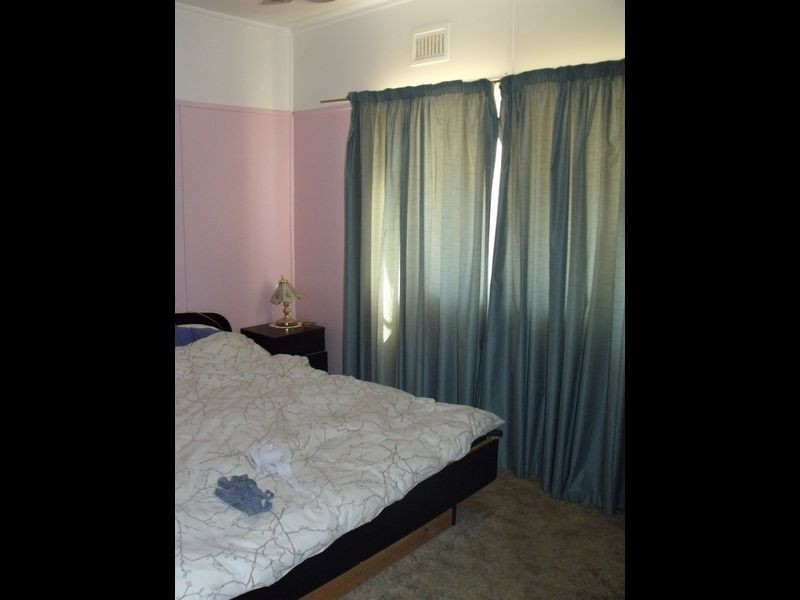 24 Kite Street, Cowra NSW 2794