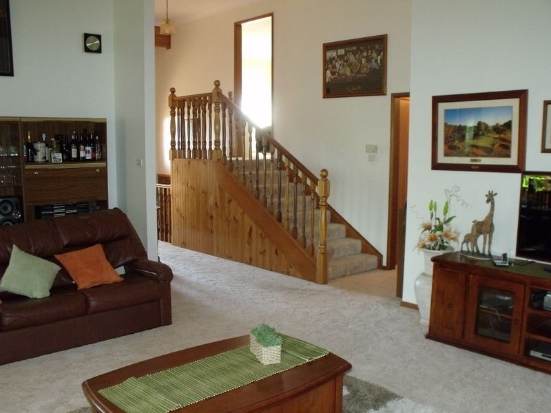 46 Dawson Drive, Cowra NSW 2794