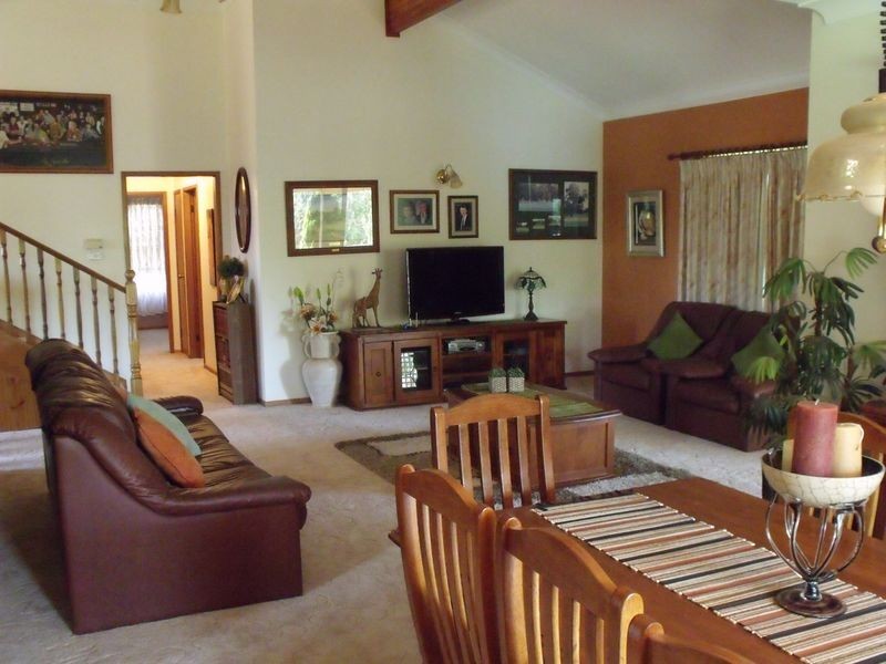 46 Dawson Drive, Cowra NSW 2794