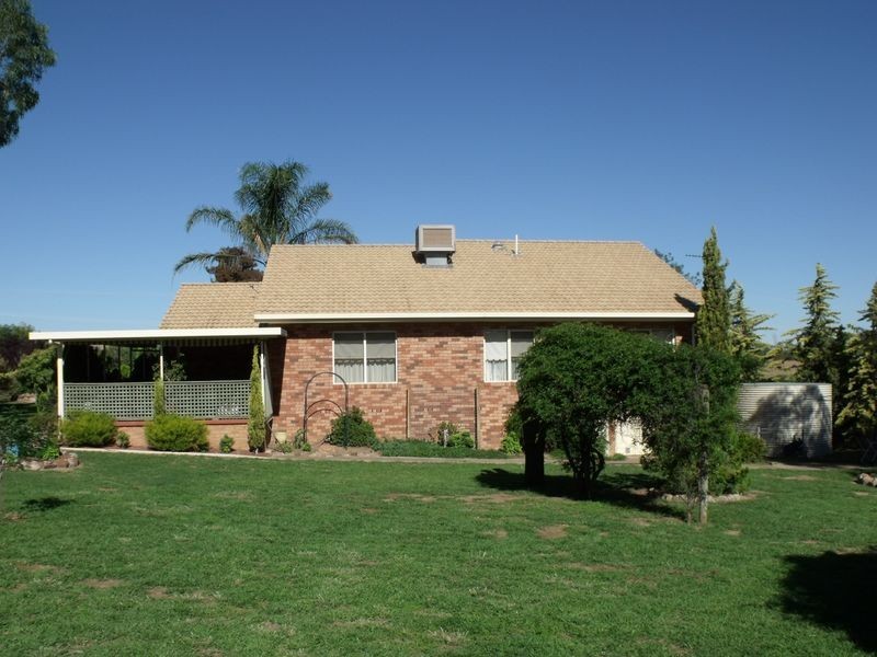 46 Dawson Drive, Cowra NSW 2794