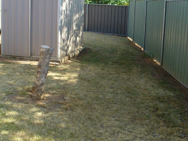 1/9 Kooralla Walk, Cowra NSW 2794
